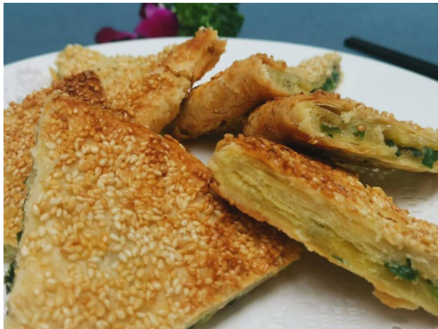 DB3212∕T 1190-2025 泰州葱油酥饼制作技艺插图 DB3212∕T 1190-2025 泰州葱油酥饼制作技艺